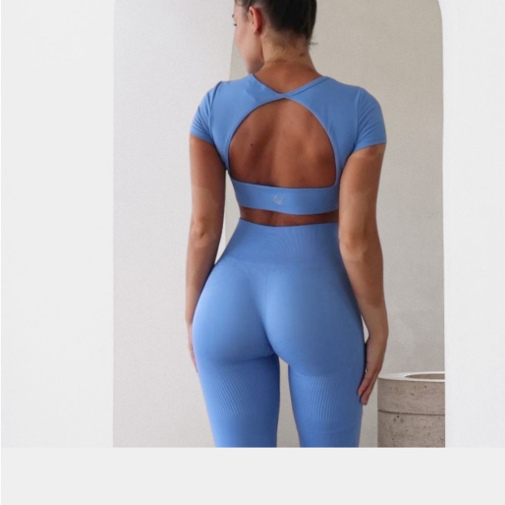 Lazuli Label Blue Open-Back Activewear Set | Medium